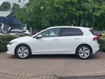 Used Volkswagen Golf 2025 for sale - 79231131: Photo