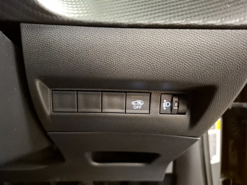 Used Peugeot 2008 2024 for sale - 77624131: Photo 10