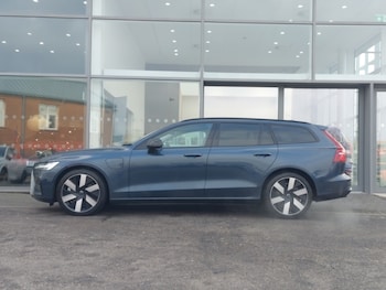 Used Volvo V60 2024 for sale - 75774921: Photo