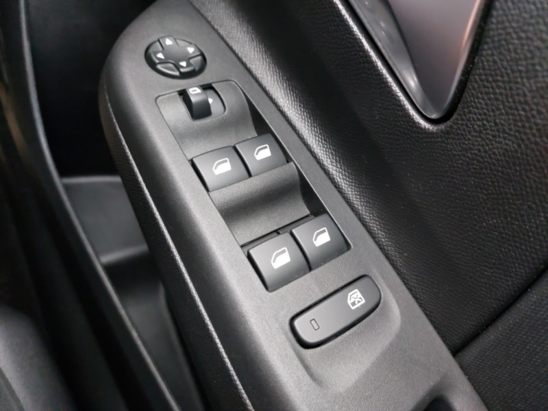 Used Vauxhall Corsa 2022 for sale - 76527544: Photo 1