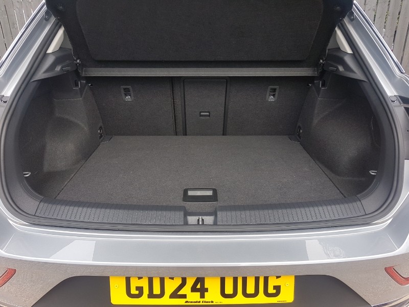 Used Volkswagen T-Roc 2024 for sale - 76624213: Photo 8