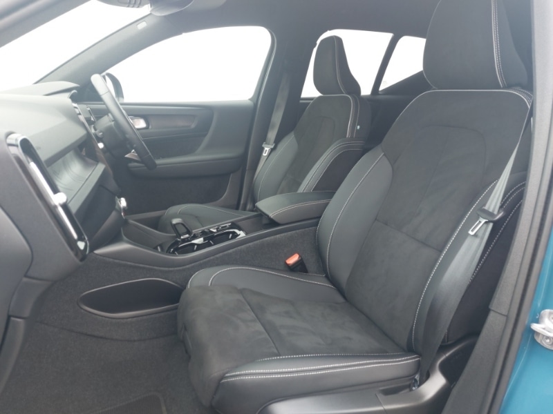 Used Volvo XC40 2023 for sale - 77786837: Photo 5