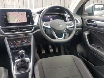 Used Volkswagen T-Roc 2024 for sale - 75209151: Photo