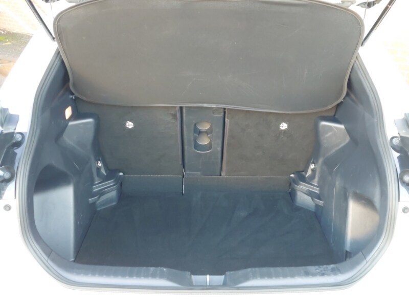 Used Toyota Yaris Cross 2022 for sale - 77476183: Photo 8