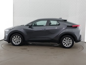 Used Toyota C-HR 2024 for sale - 77304641: Photo