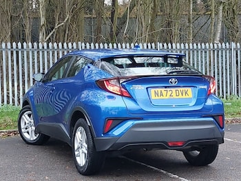 Used Toyota C-HR 2022 for sale - 76983679: Photo