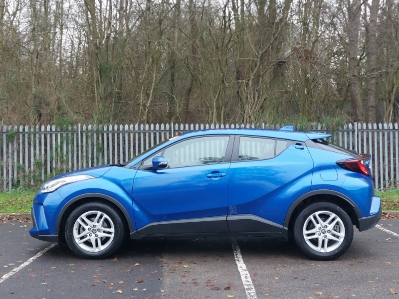 Used Toyota C-HR 2022 for sale - 76983679: Photo 4