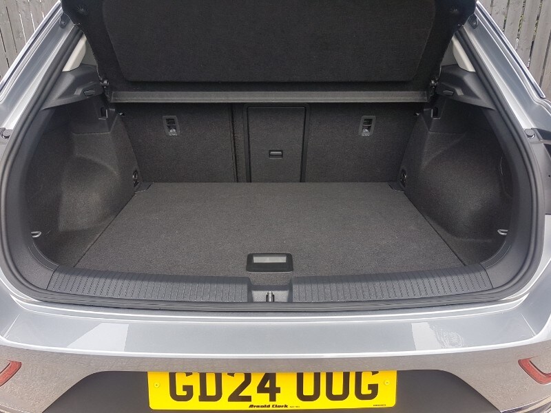 Used Volkswagen T-Roc 2024 for sale - 76506314: Photo 8