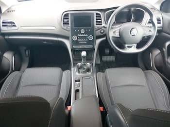 Used Renault Megane 2019 for sale - 75640171: Photo