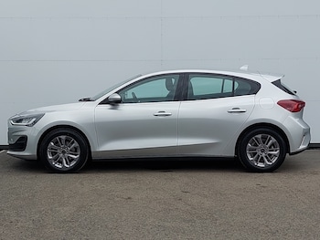 Used Ford Focus 2023 for sale - 75492077: Photo
