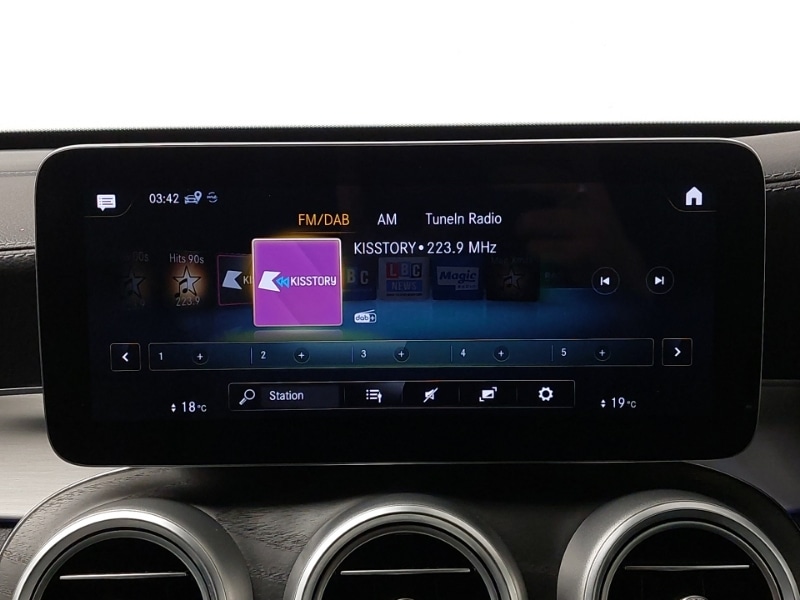 Used Mercedes-Benz GLC 2022 for sale - 76354077: Photo 10