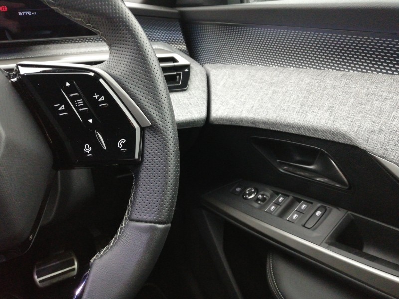 Used Peugeot 3008 2025 for sale - 77875825: Photo 11