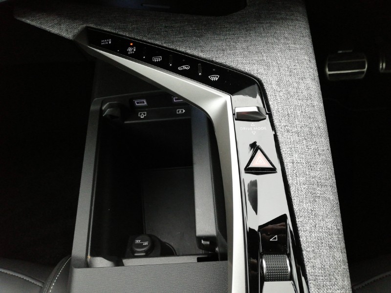 Used Peugeot 3008 2025 for sale - 77875825: Photo 12