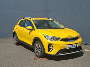 Used Kia Stonic 2023 for sale - 79171756: Photo