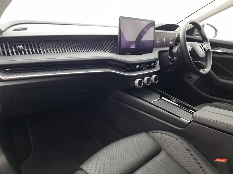 Used Skoda Superb 2024 for sale - 76135758: Photo 5