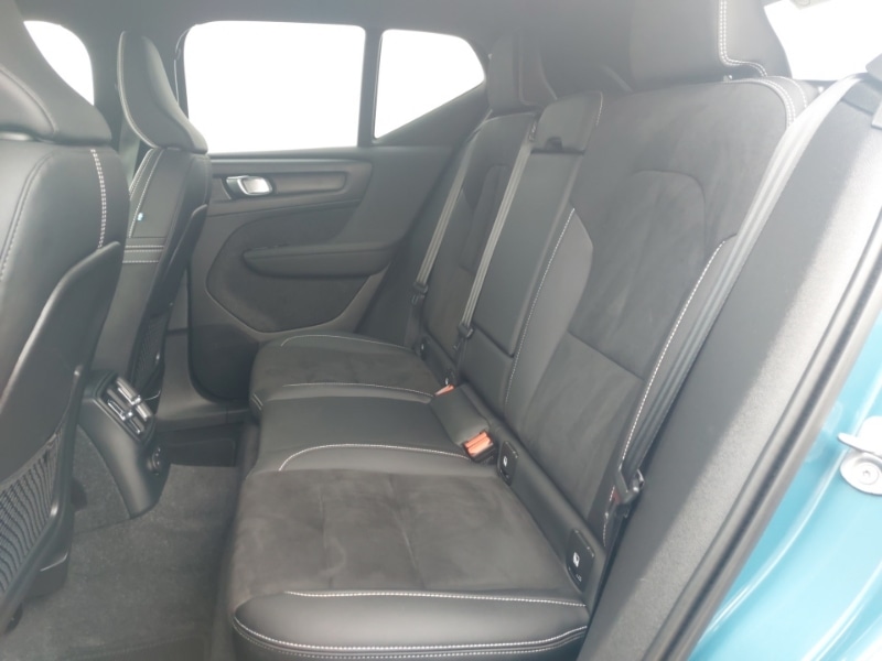 Used Volvo XC40 2023 for sale - 77645079: Photo 6