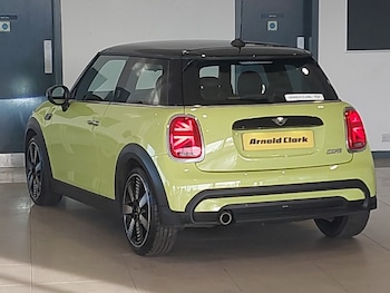 Used MINI Hatch 2022 for sale - 76383608: Photo