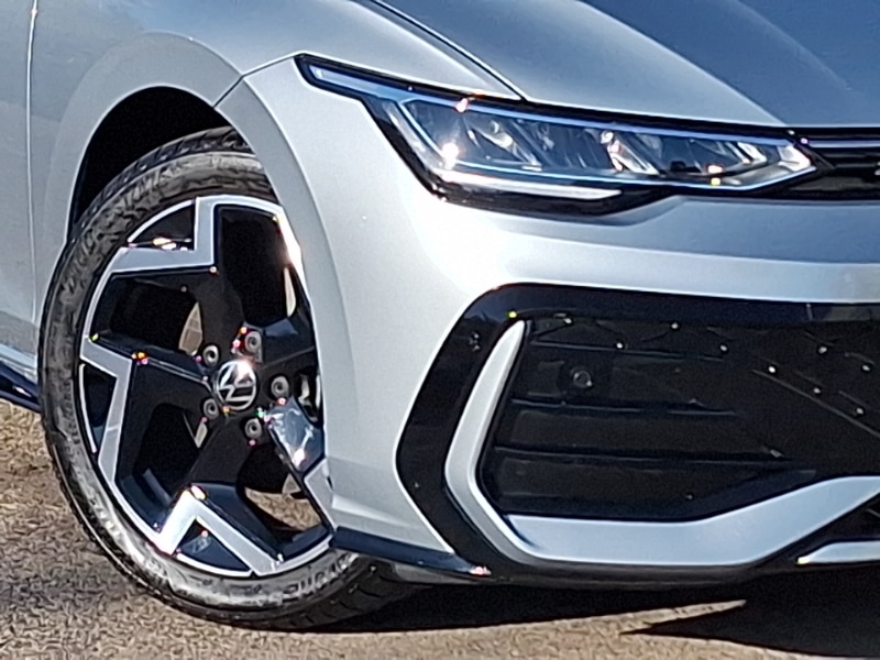 Used Volkswagen Golf 2024 for sale - 76880806: Photo 9