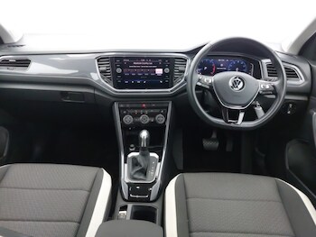 Used Volkswagen T-Roc 2021 for sale - 78439188: Photo