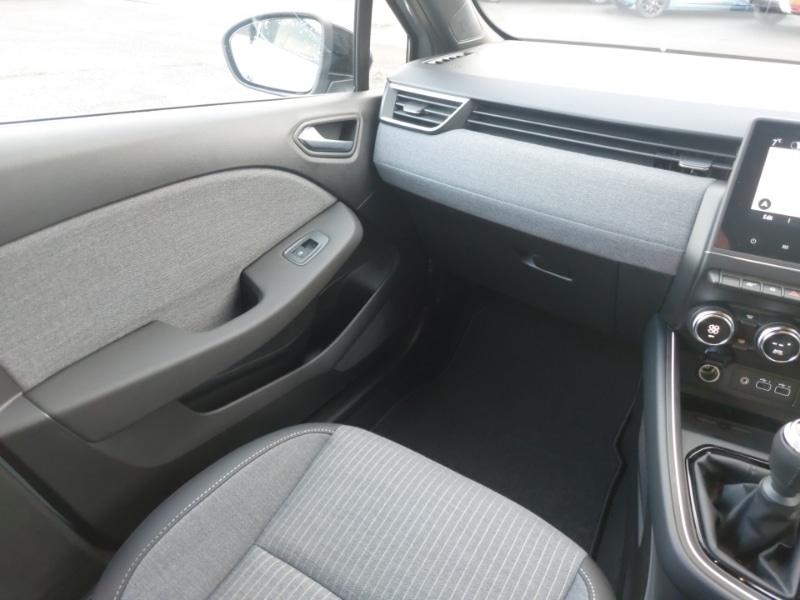 Used Renault Clio 2025 for sale - 76861517: Photo 10