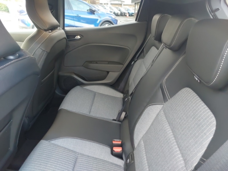 Used Renault Clio 2025 for sale - 76861517: Photo 6