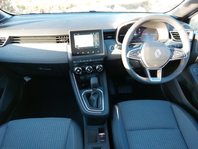 Used Renault Clio 2025 for sale - 77386119: Photo 2