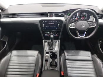 Used Volkswagen Passat 2022 for sale - 79522830: Photo