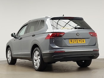 Used Volkswagen Tiguan Allspace 2022 for sale - 77358098: Photo