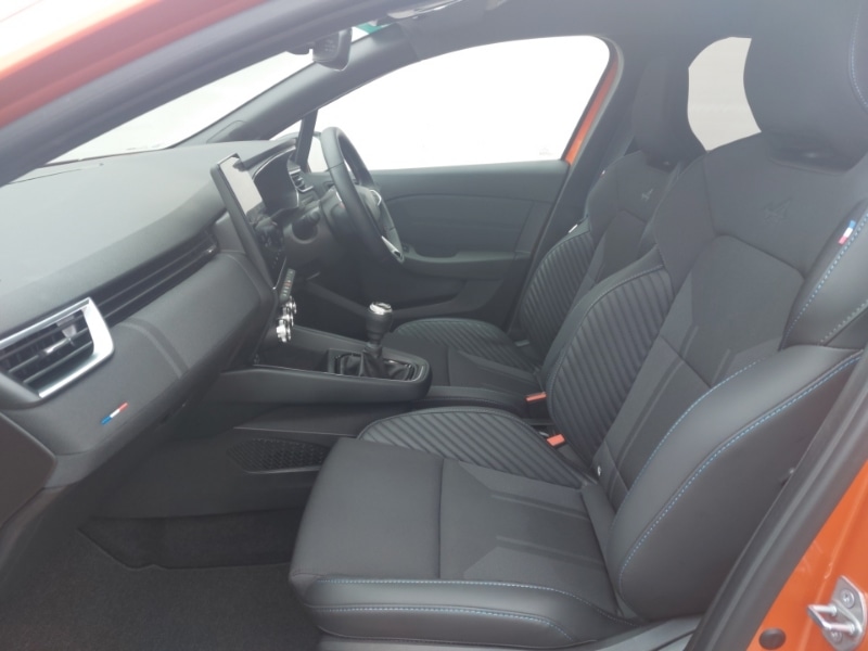 Used Renault Clio 2025 for sale - 76639879: Photo 5