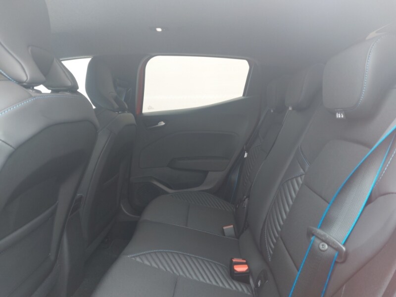 Used Renault Clio 2025 for sale - 76639879: Photo 6