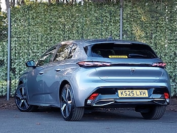 Used Peugeot 308 2025 for sale - 78647811: Photo
