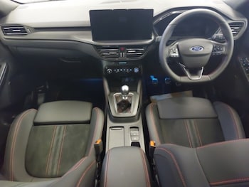 Used Ford Kuga 2025 for sale - 76160042: Photo 2
