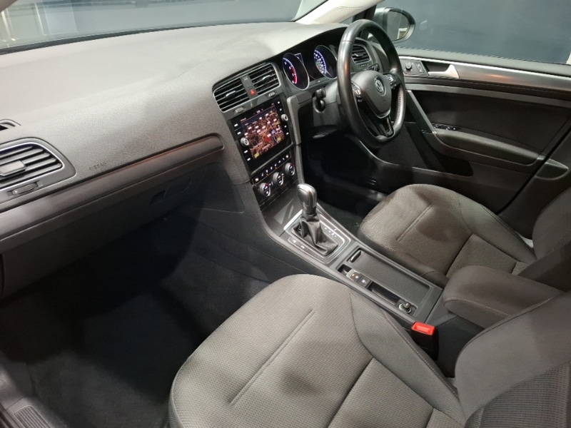 Used Volkswagen Golf 2020 for sale - 76749729: Photo 5