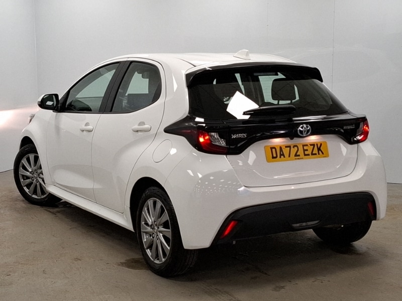 Used Toyota Yaris 2022 for sale - 76928893: Photo 3