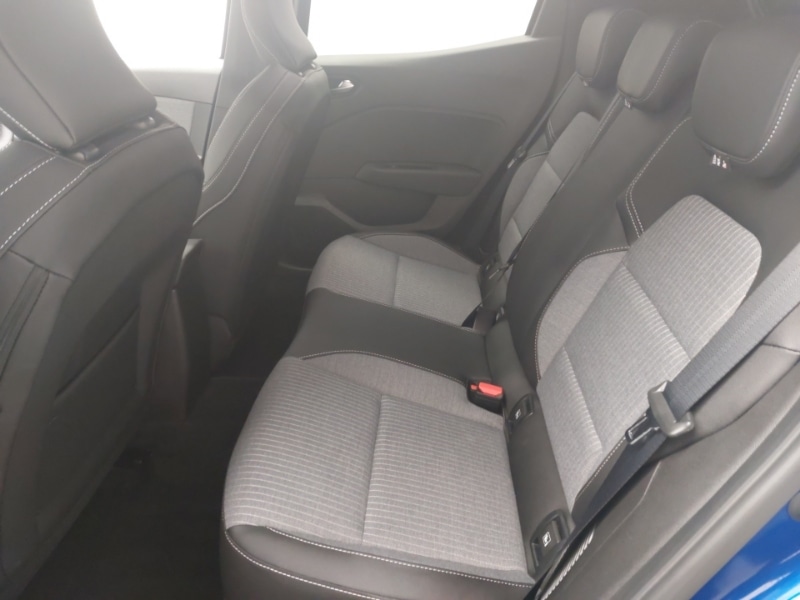 Used Renault Clio 2025 for sale - 76407827: Photo 6