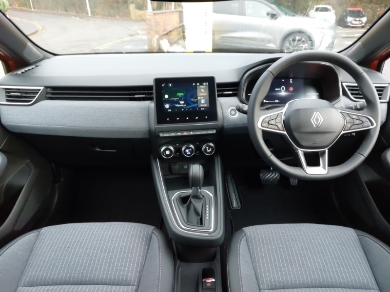 Used Renault Clio 2025 for sale - 77454450: Photo 2