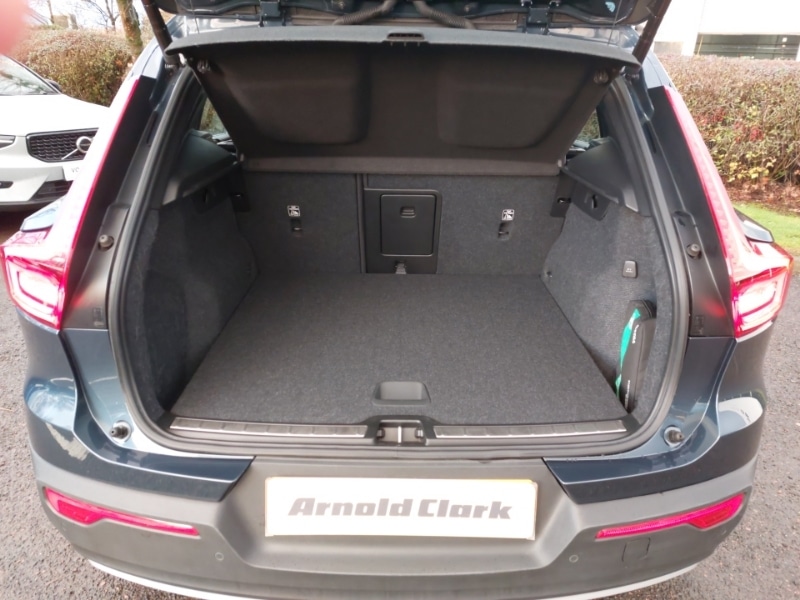 Used Volvo XC40 2022 for sale - 76785975: Photo 8