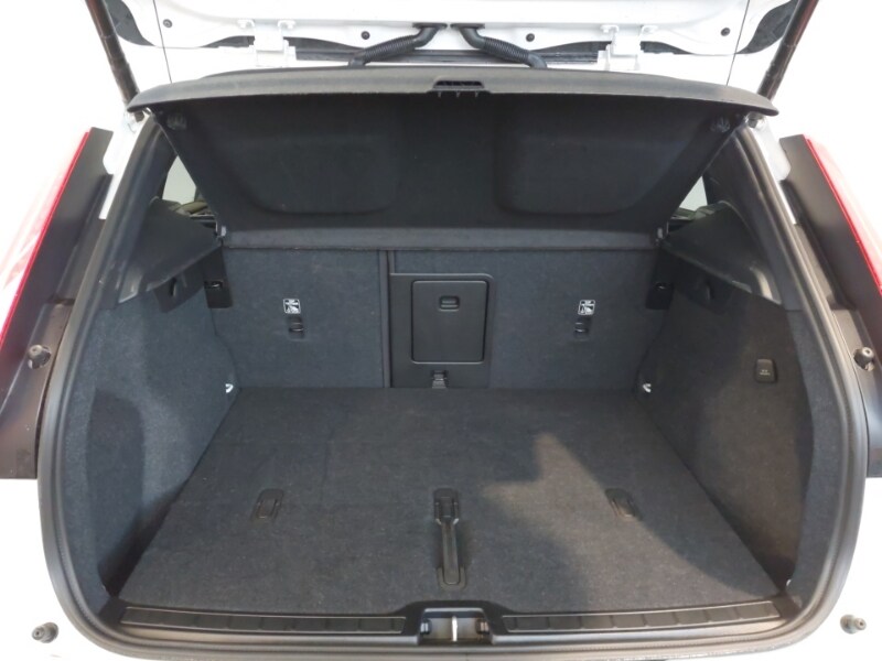 Used Volvo XC40 2024 for sale - 77273860: Photo 8