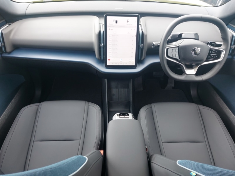 Used Volvo EX30 2024 for sale - 77142715: Photo 2