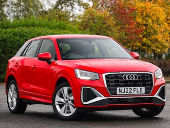 Audi - Q2