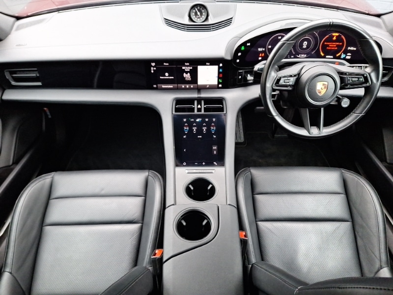 Used Porsche Taycan 2022 for sale - 76759119: Photo 2