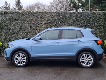 Used Volkswagen T-Cross 2024 for sale - 77955200: Photo