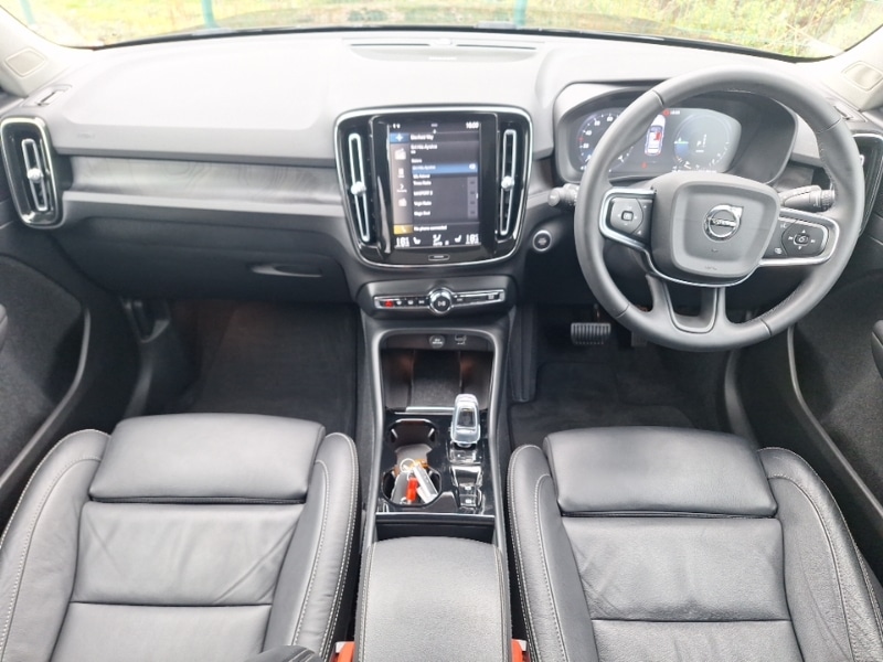 Used Volvo XC40 2022 for sale - 76103160: Photo 2