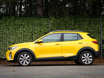 Used Kia Stonic 2023 for sale - 79635572: Photo