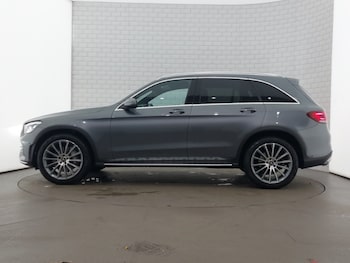 Used Mercedes-Benz GLC 2020 for sale - 77428859: Photo