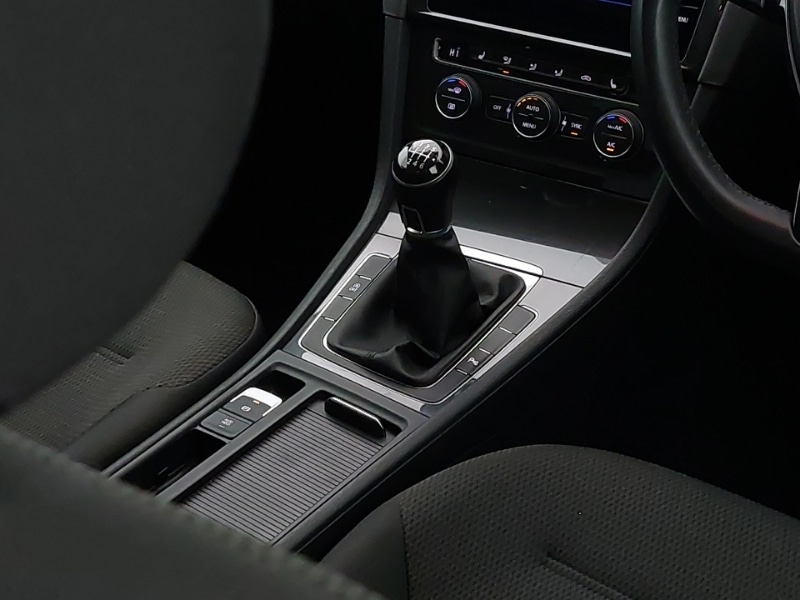 Used Volkswagen Golf 2019 for sale - 76688235: Photo 11