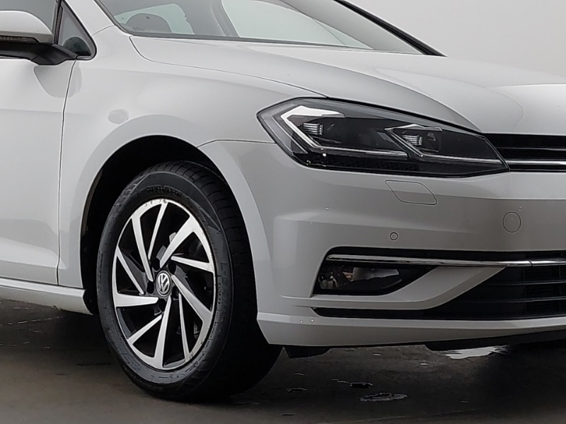 Used Volkswagen Golf 2019 for sale - 76688235: Photo 9