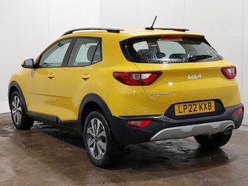 Used Kia Stonic 2022 for sale - 77055453: Photo