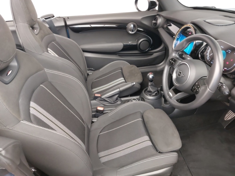 Used MINI Convertible 2022 for sale - 77312177: Photo 6