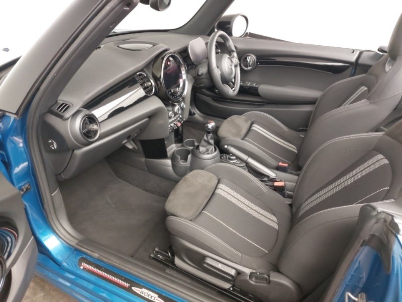 Used MINI Convertible 2022 for sale - 77312177: Photo 7